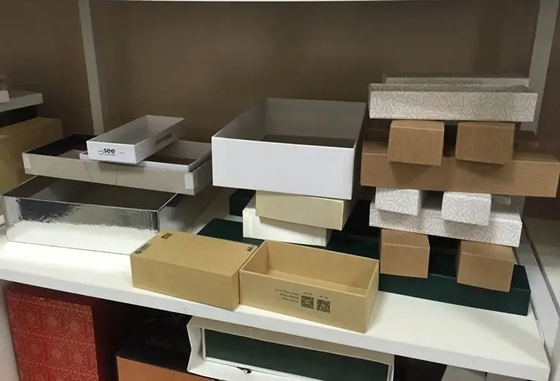 W pełni automatyczna maszyna do składania małych pudełek, maszyna do produkcji okładek na telefon komórkowy