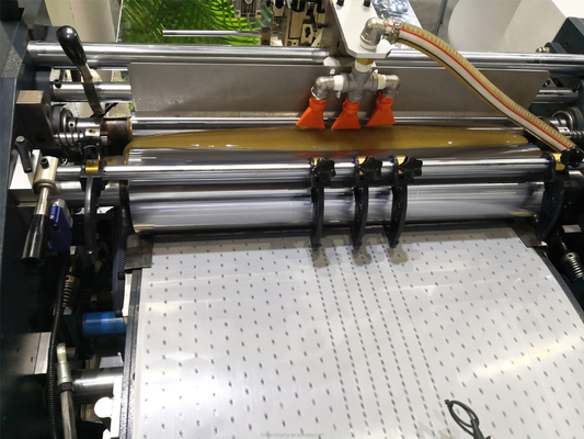W pełni automatyczna maszyna do produkcji małych pudełek kartonowych, sztywna maszyna do składania pudełek
