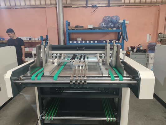 Wysoka dokładność 600 mm Min. rozmiar rowkowania Energooszczędna maszyna CNC, dokładność rowkowania ± 0,1 mm i rozmiar 2050 * 1520 * 1400 mm