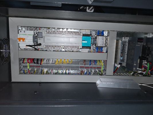 Maszyna do produkcji sztywnych pudełek papierowych 27szt / min 890kg H2100mm