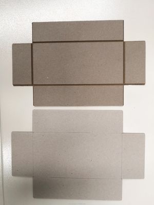 Automatyczna maszyna do dłutowania kartonów papierowych o maksymalnym rozmiarze 600x600mm