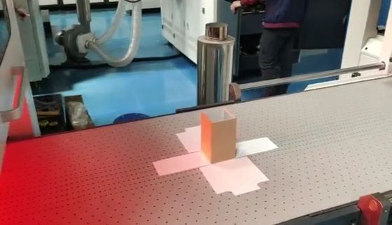 Automatyczna maszyna do produkcji pudełek do fabryki pudełek na telefony komórkowe Samsung z wklejaniem do klejenia