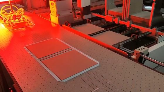 Wielofunkcyjna maszyna do produkcji twardej okładki z dużą prędkością i dużymi rozmiarami pudełek oraz serwomotorem Panasonic