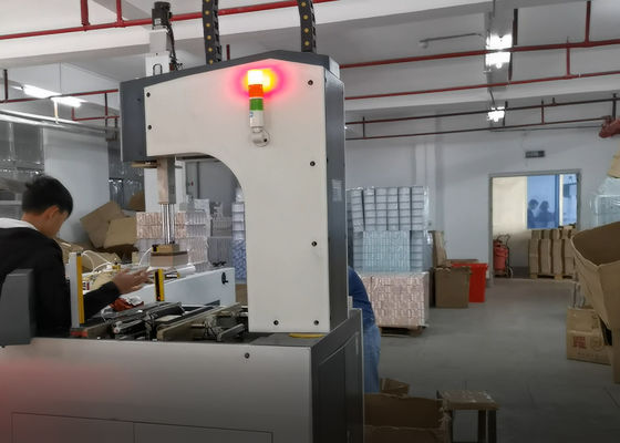 ISO9001 Półautomatyczna maszyna do spinania pudełek 15 sztuk / min