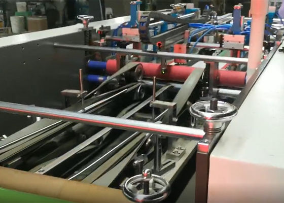 Czterostronna automatyczna maszyna do produkcji pudełek Typ książki Maszyna do produkcji pudełek na wino w twardych okładkach