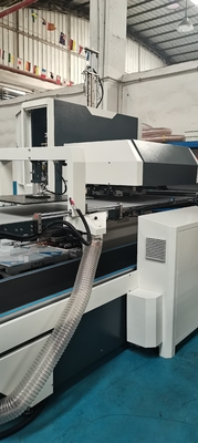 Automatyczna maszyna do produkcji pudełek kartonowych Pakowanie małych zegarków na biżuterię
